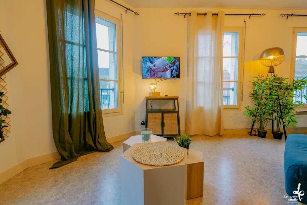 Appartement Romance Florale Troyes Exterior photo